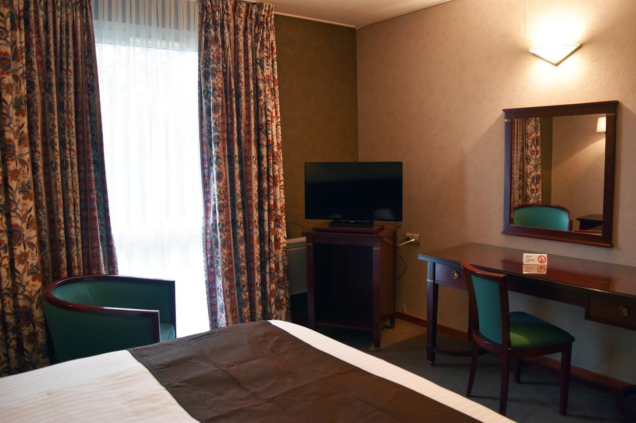 Hotel Le Pole Europeen Aubange Exteriör bild